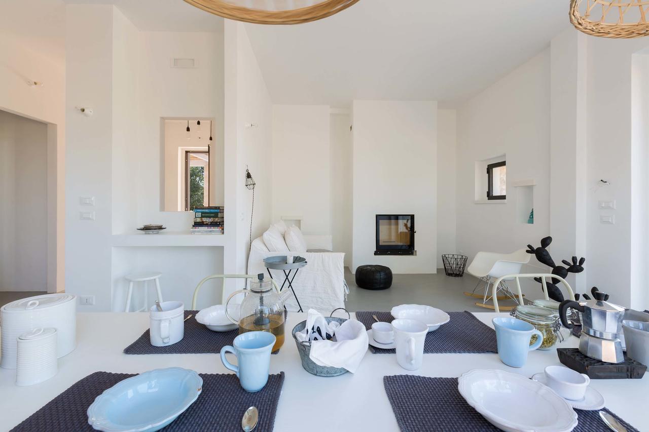 Вилла Casale Con Cipresso Остуни Экстерьер фото
