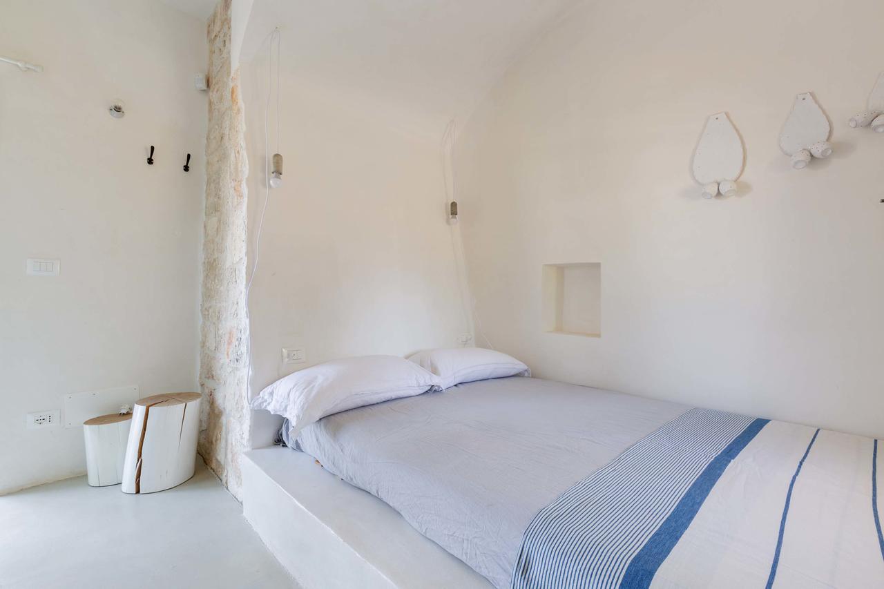 Вилла Casale Con Cipresso Остуни Экстерьер фото